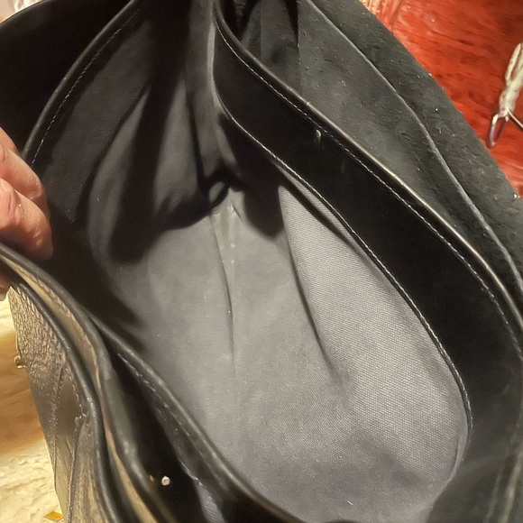 Roots 3 section leather briefcase - Picture 11 of 16